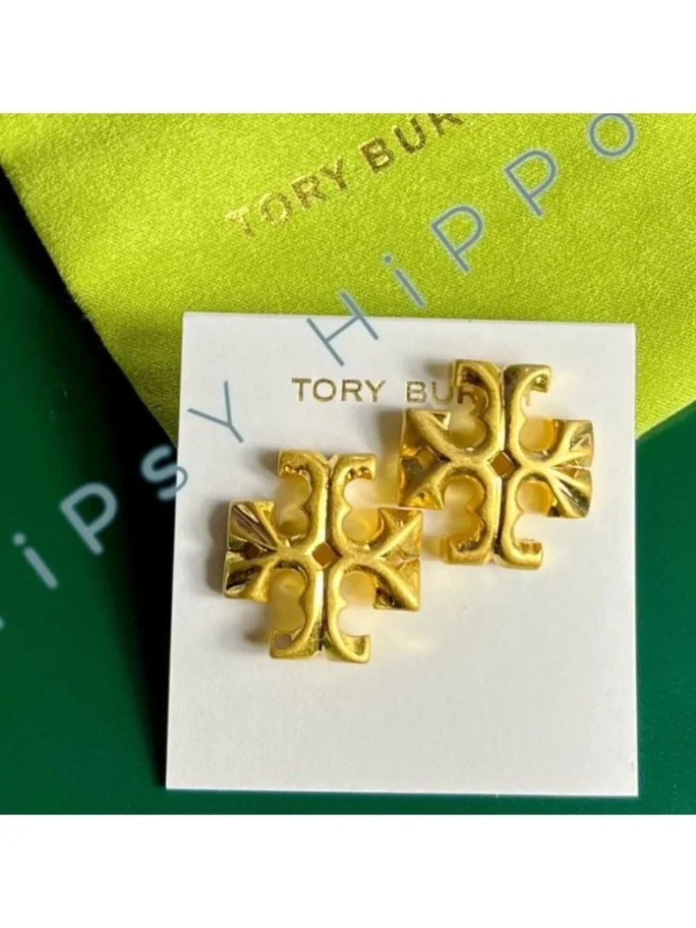 Tory Burch Roxanne Pearl and Gold Necklace & Earring Set!!!